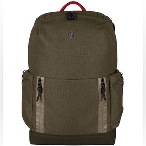 Victorinox Altmont Classic Deluxe Laptop Backpack NWT